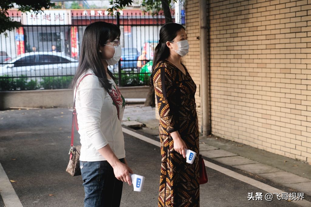 淡定从容面对疫情积极乐观的情绪,常态化疫情开学复课
