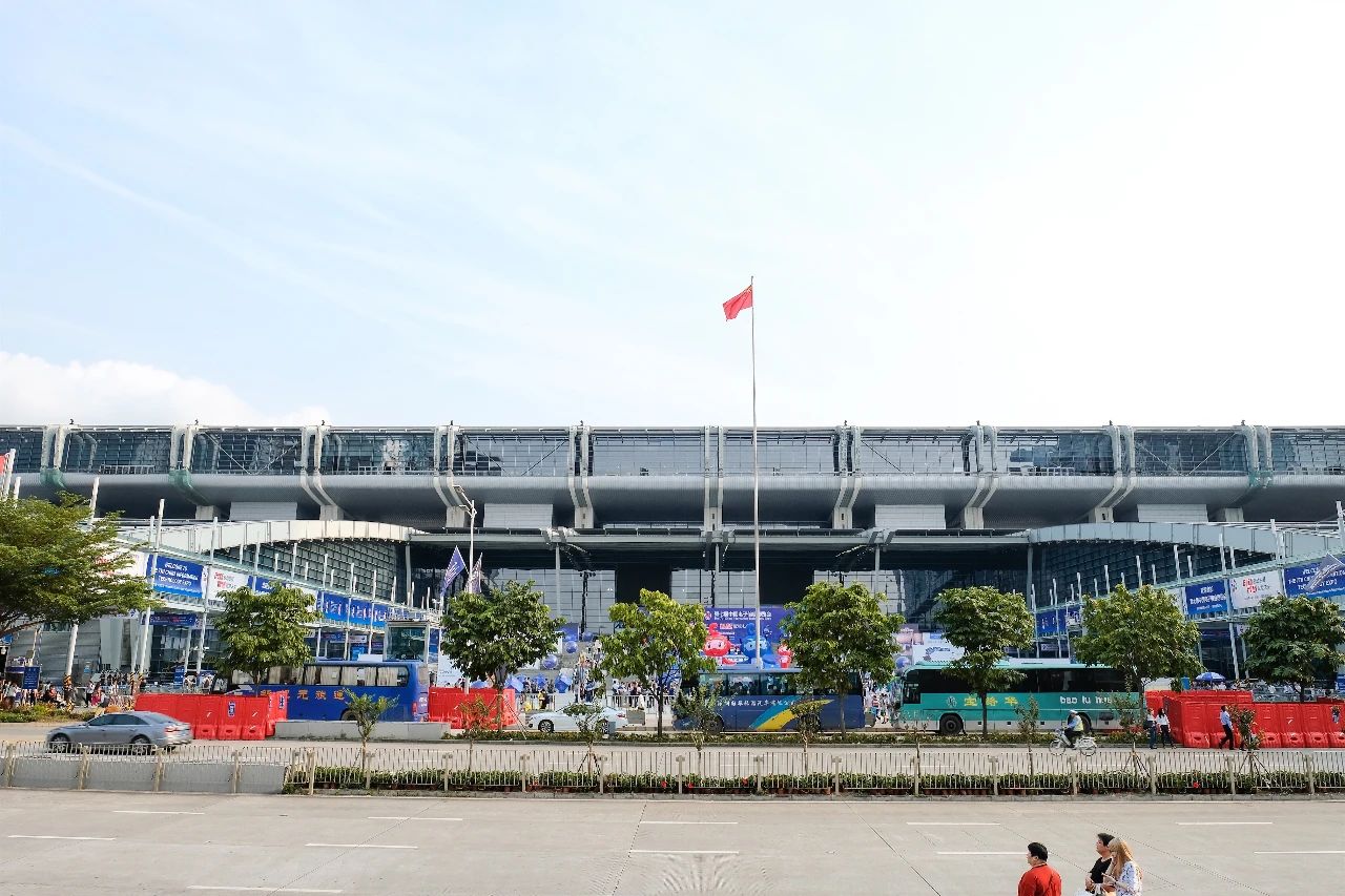 深圳11号线地铁里面看大海,深圳11号线地铁哪一段能看海