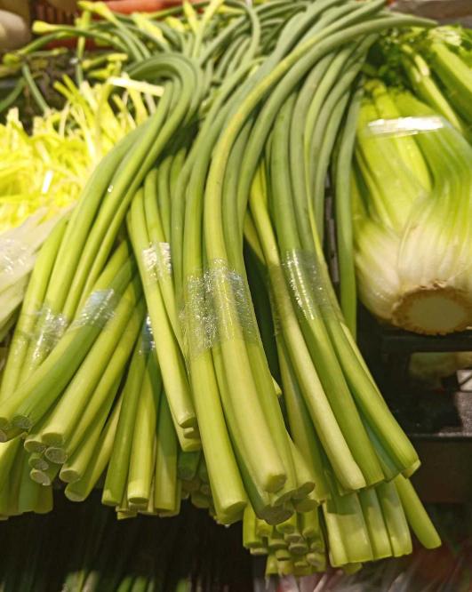 蒜苔可以素炒,蒜苔不放辣怎么炒好吃