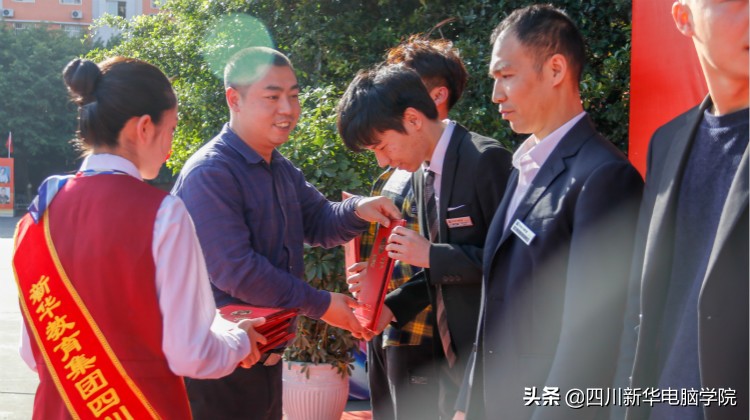 绀惧洟鐧惧洟澶ф垬瑙嗛,绀惧洟鐧惧洟澶ф垬涓婚