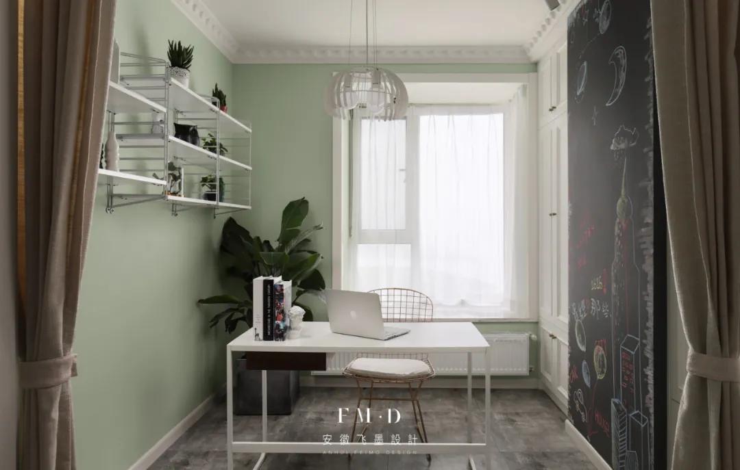 早备个黑板墙就好了！能涂能画实用与颜值兼具，解决了带娃难题