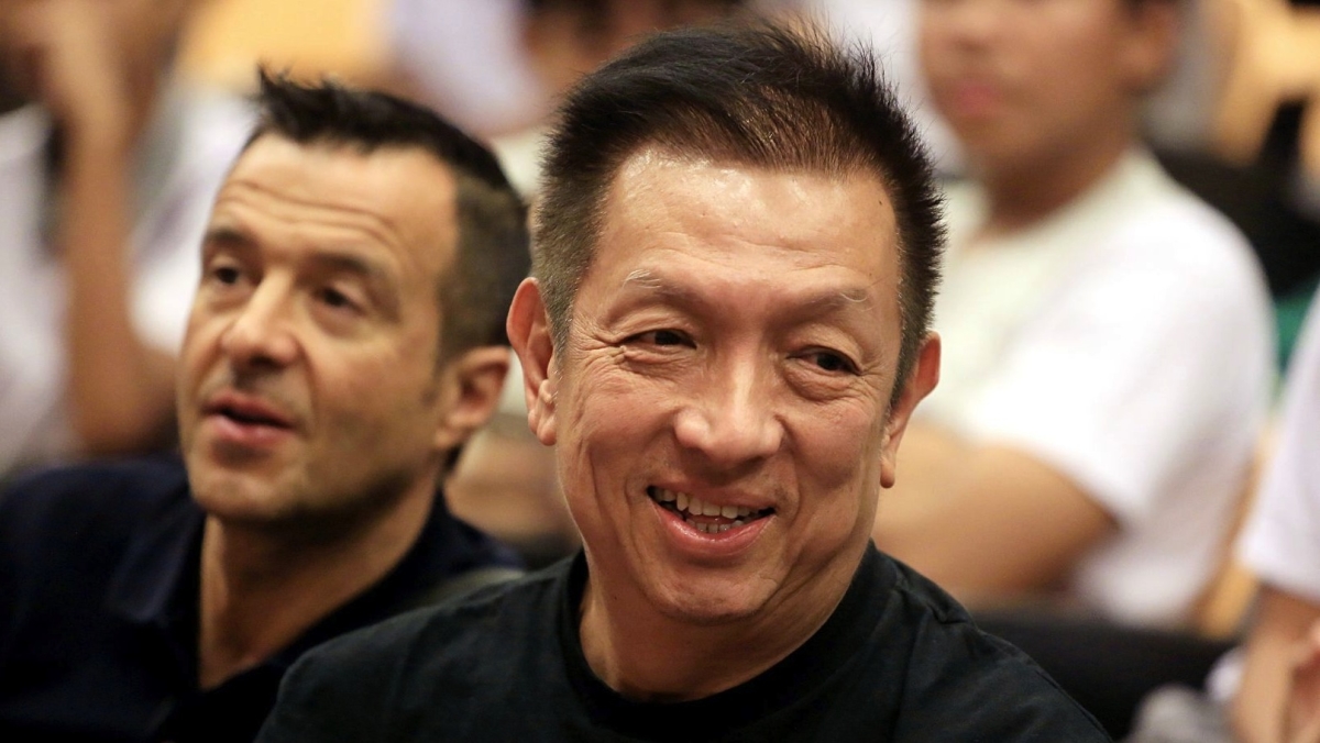 0转会费！西甲豪门“羞辱”般放走功勋队长，华裔老板成球队毒瘤