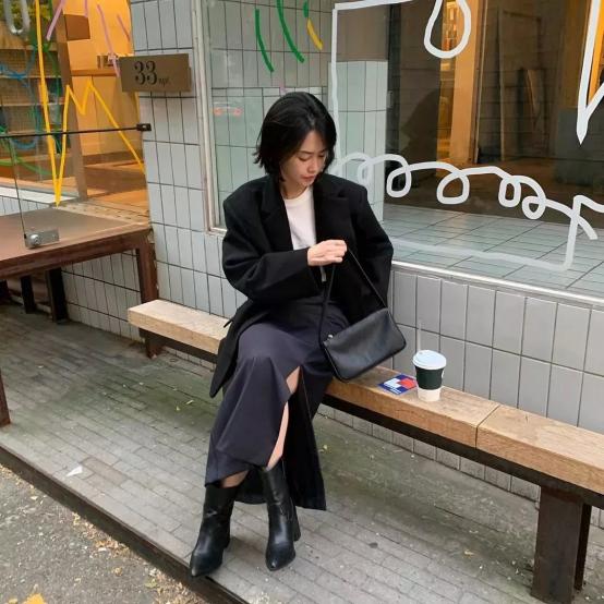 外套裙子早春最潮穿搭,韩国冬穿搭街拍裙子