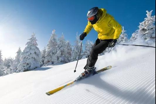 百里荒滑雪和五峰滑雪场哪个好玩 (百里荒滑雪2021何时开场)