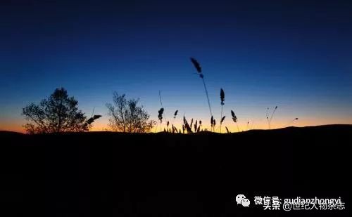 前半辈子拼命赚钱,前半生拼命挣钱后半生拼命挣命