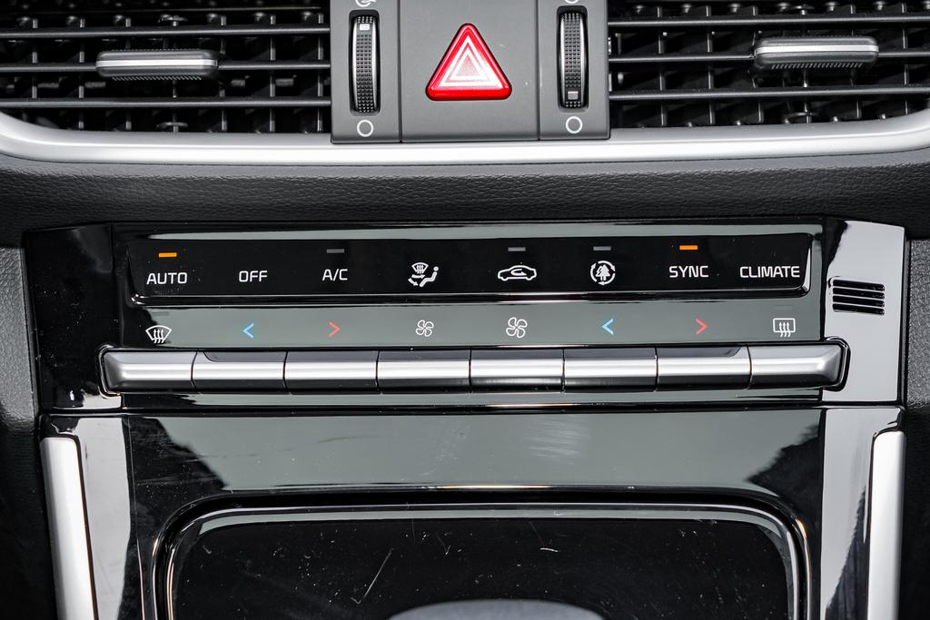 连云港锦泰起亚4s店,连云港市起亚k3豪华版