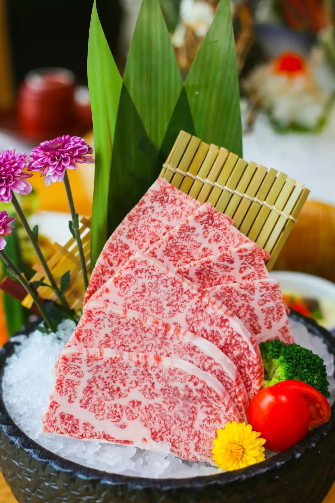 gucci香水线下店专柜赠品,gucci香水30ml送口红小样