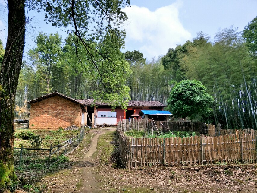 徒步，攀岩，入得山中便是仙