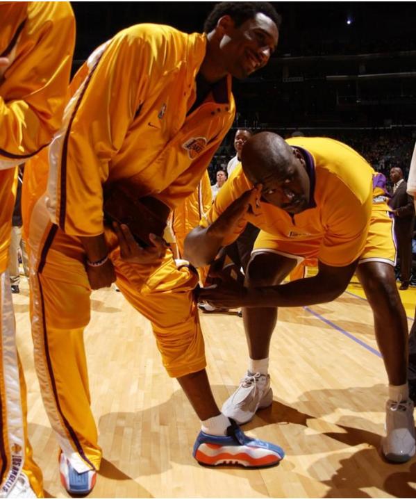 科比和nike续约了吗,科比现在还有球鞋合同吗