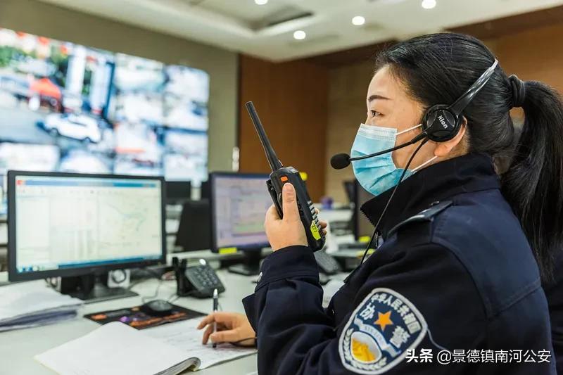 警花致敬了不起的女警,致敬所有警花的视频