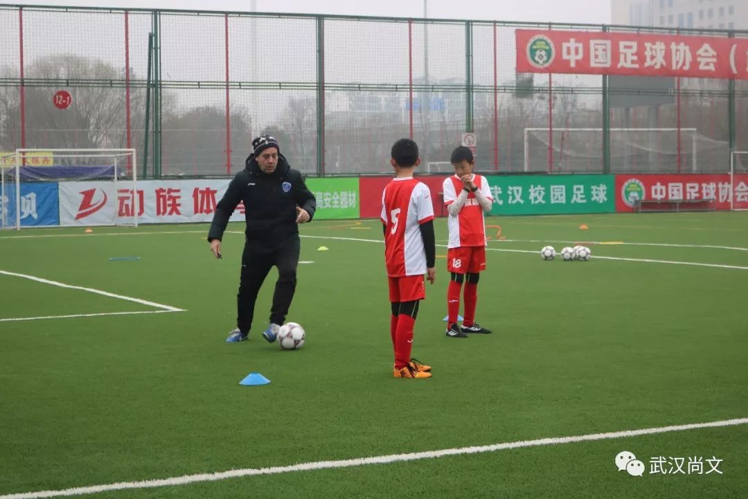 湖北青少年教育训练营,湖北少年足球训练营