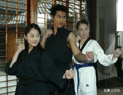 盘点整容后不敢认的女星颜值巅峰,知名女网红被扒整容