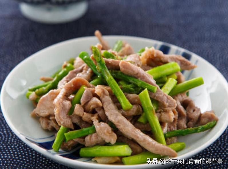 炒肉丝又老又柴是怎么回事,为什么热锅凉油炒肉丝还是会粘锅