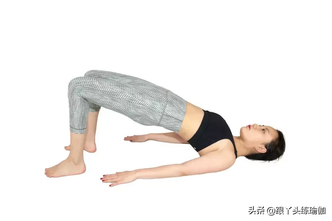 骨质疏松偏爱这几种人,骨质疏松理疗瑜伽体式