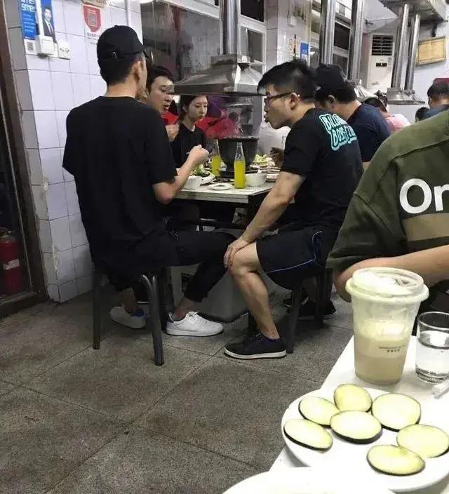 王思聪网红个人资料,王思聪两千万签约的网红是谁