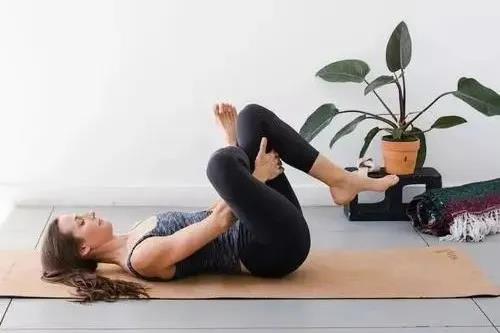 腰背疼手脚酸怎么回事,腰背痛手脚发麻是什么原因