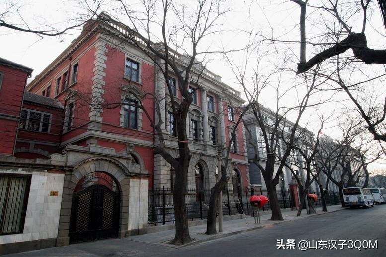 北京胡同极限停车都在哪个胡同,北京胡同和其他胡同有什么不同