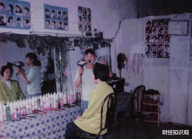 1999年的钱价值多少,1999年10万相当于现在多少钱