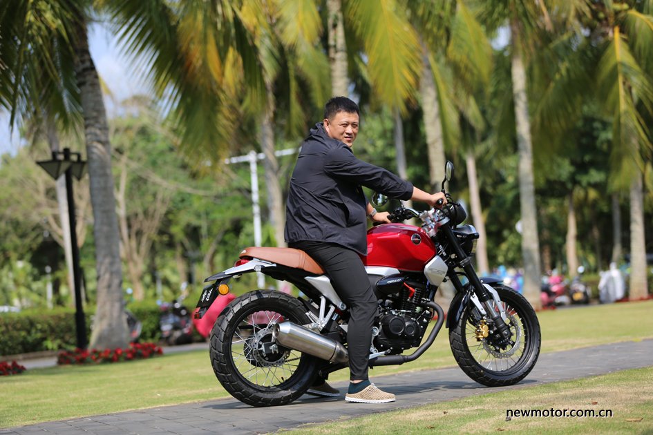 鸷道190ss发动机是进口原装的吗,五羊本田鸷道190ss落地价多少钱