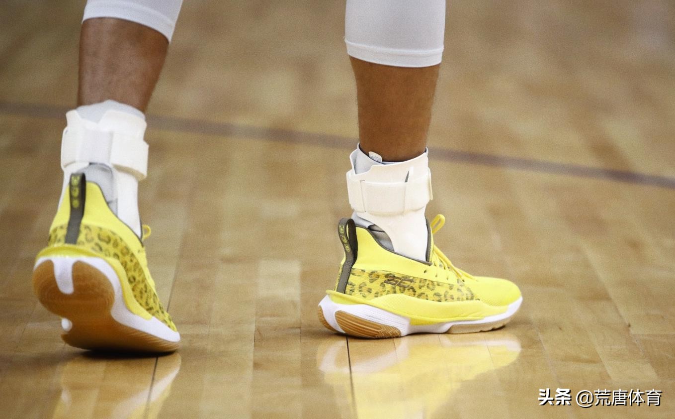 最强nba詹姆斯装备,詹姆斯戴黑面罩是哪一场比赛