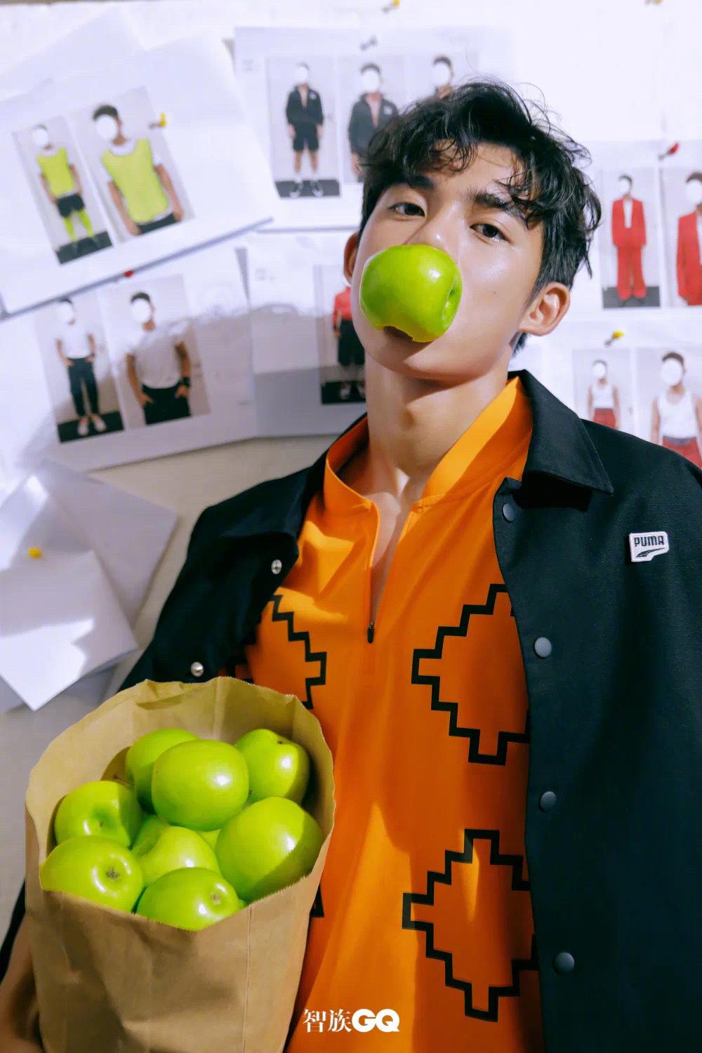 足球帅哥李嗣镕,足球少年李嗣镕照片