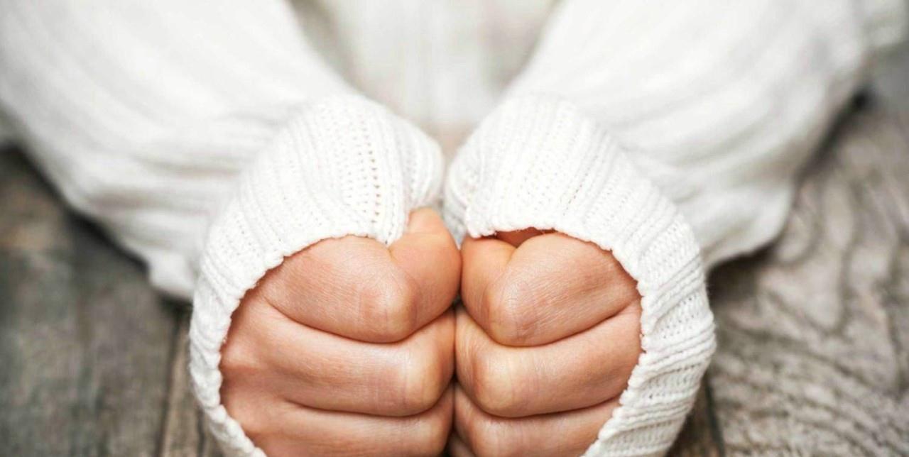 夏天怕冷不能吹空调中医怎么调理,冬天手脚冰冷怎么办最有效方法