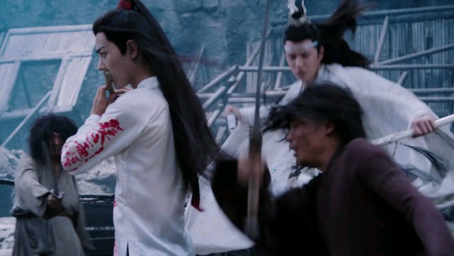 陈情令大结局忘羡合奏,陈情令魏无羡被丢入乱葬岗片段