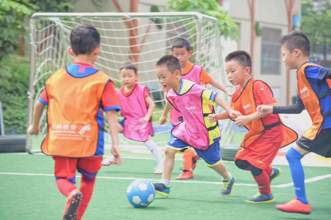 获省优质幼儿园喜报,被评为区示范幼儿园喜报