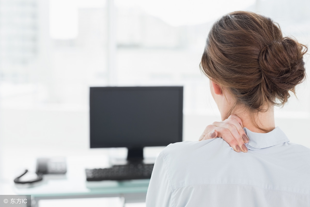 颈椎曲度变直按摩手法视频,颈椎生理曲度增大的正骨手法