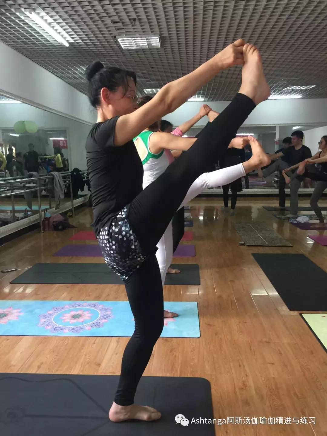 李育斌阿斯汤加瑜伽90分钟,李育斌阿斯汤加瑜伽完整示范