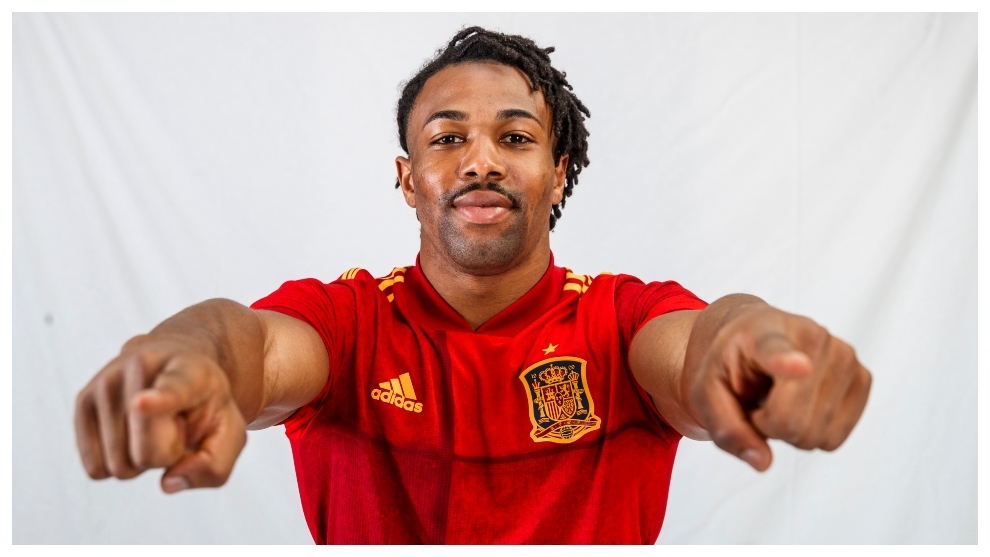 西班牙四大黑人国脚：他们依靠什么得到了垂青？