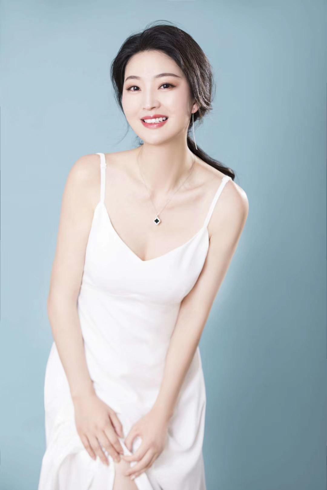 姜蓉蓉个人简介,姜蓉蓉是明星吗