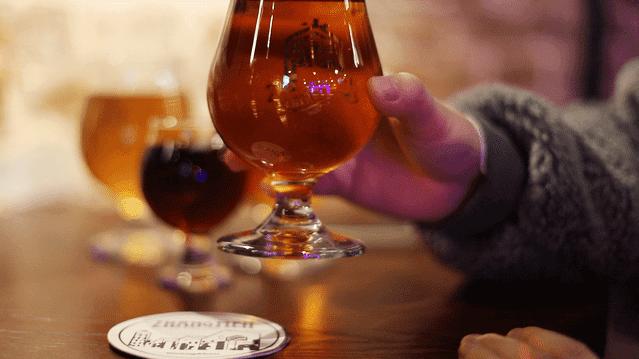 外国人喝中国精酿,外国人喝的真正的精酿