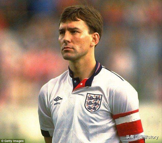 博比查尔顿见证鲁尼,鲍比查尔顿英格兰历史第一人