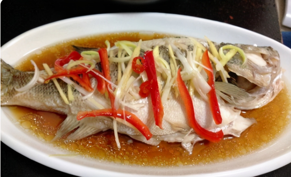 清蒸鱼为什么发甜,清蒸鱼怎么吃才苦