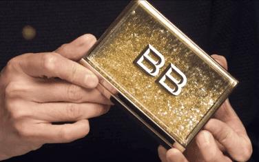 什么样的女人会买珠宝,什么样的女生会买奢侈品包包