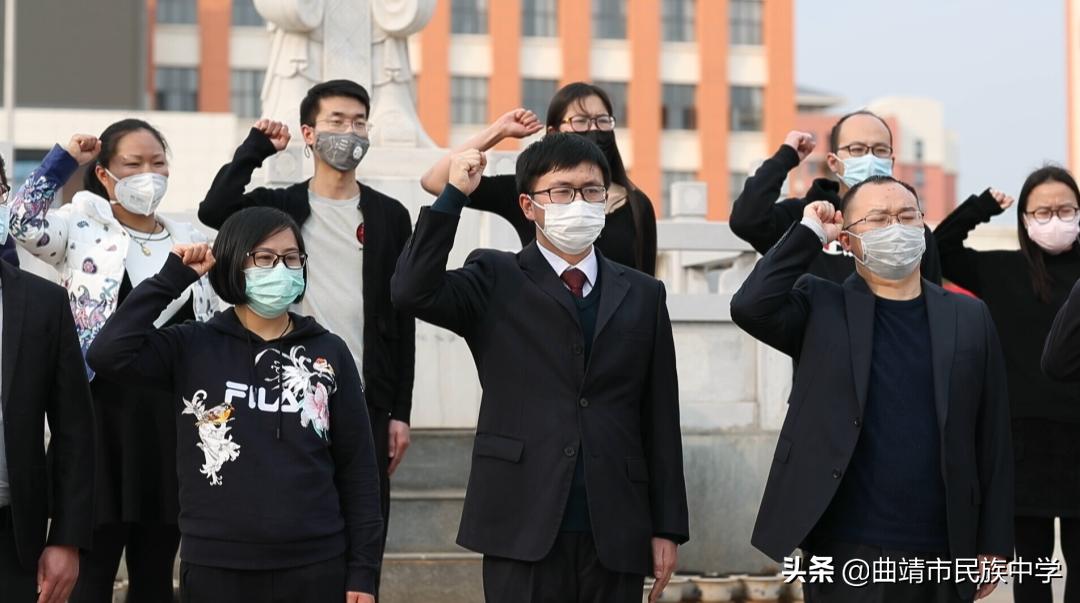 奋斗驱萧索不负少年时出自哪里,奋斗驱萧索不负少年时的出处