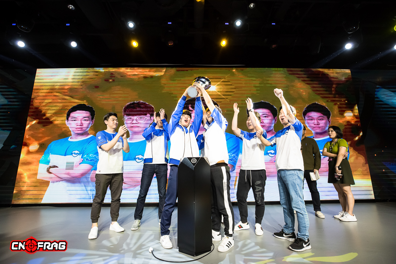 TheYearinPhotos-cnFrag2018年度电竞图片