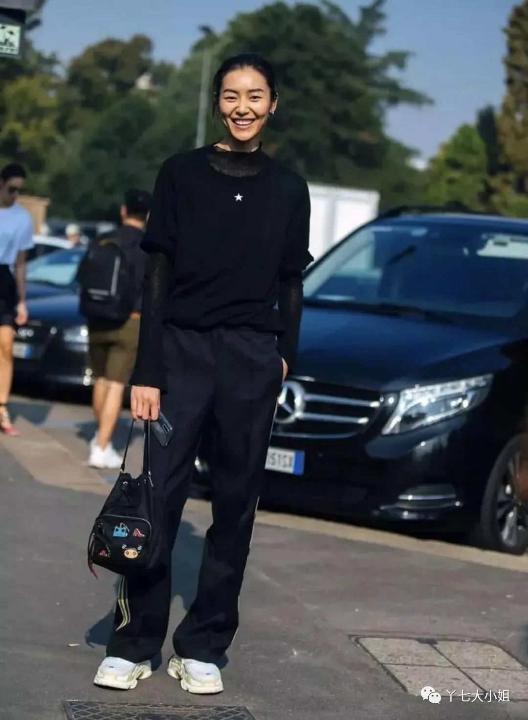 夏季衬衫和t恤叠穿方法,学t恤叠穿混搭法