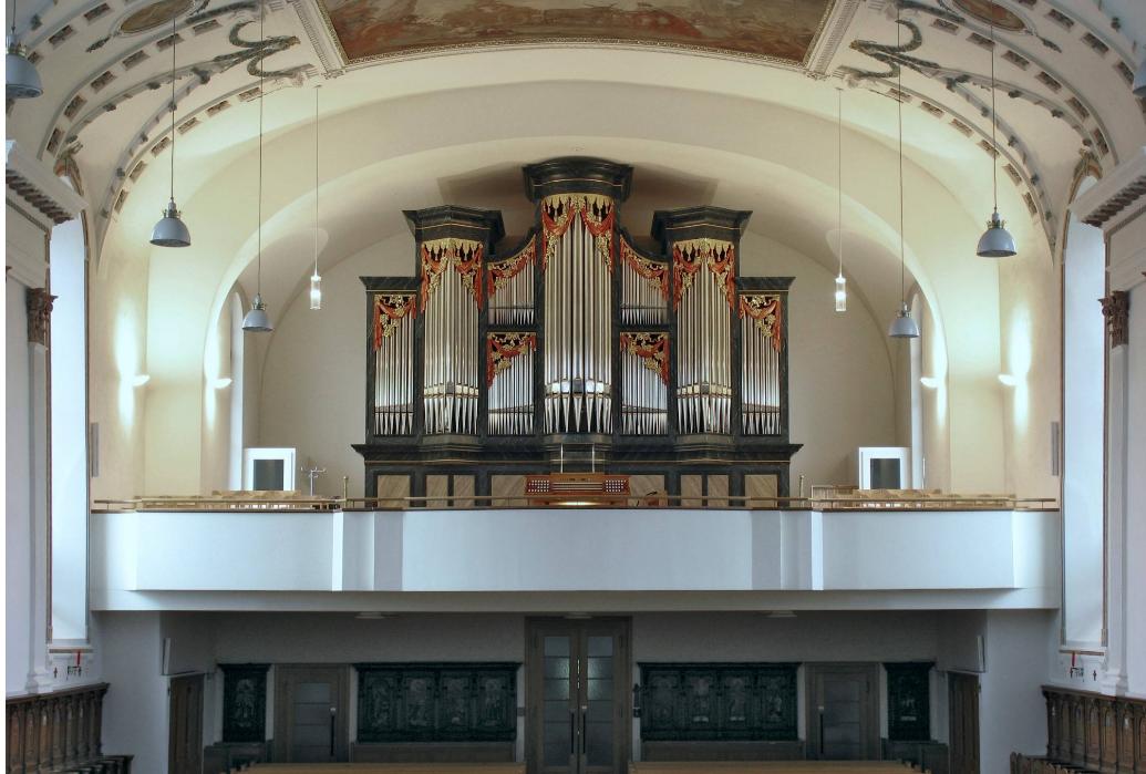 国足青训有福了！德甲劲旅来中国开足校，恒大地位反受威胁