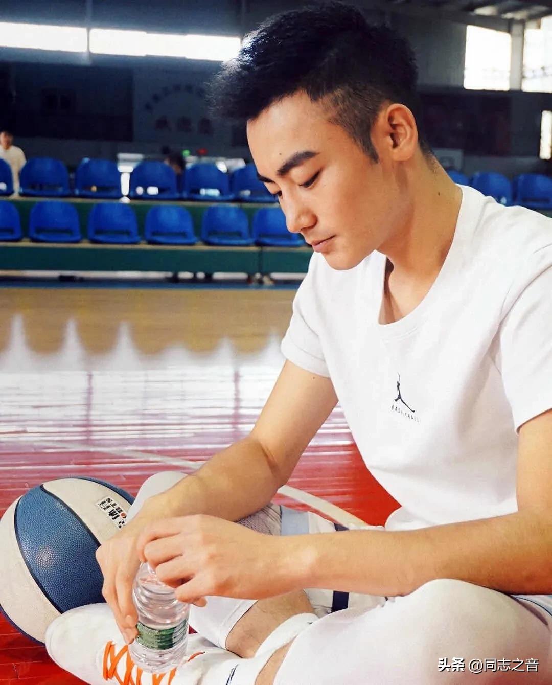 白袜体育篮球生,白袜荷尔蒙