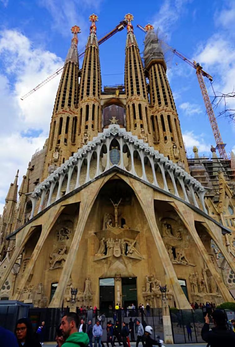 葡萄牙和西班牙怎么样,西班牙与葡萄牙边境风景