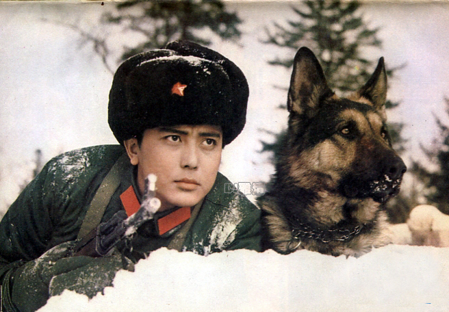 罕见老照片80年代男星,老电影老艺人最美老照片