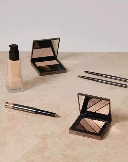 日上免税店的彩妆,日上免税店大牌化妆品在哪