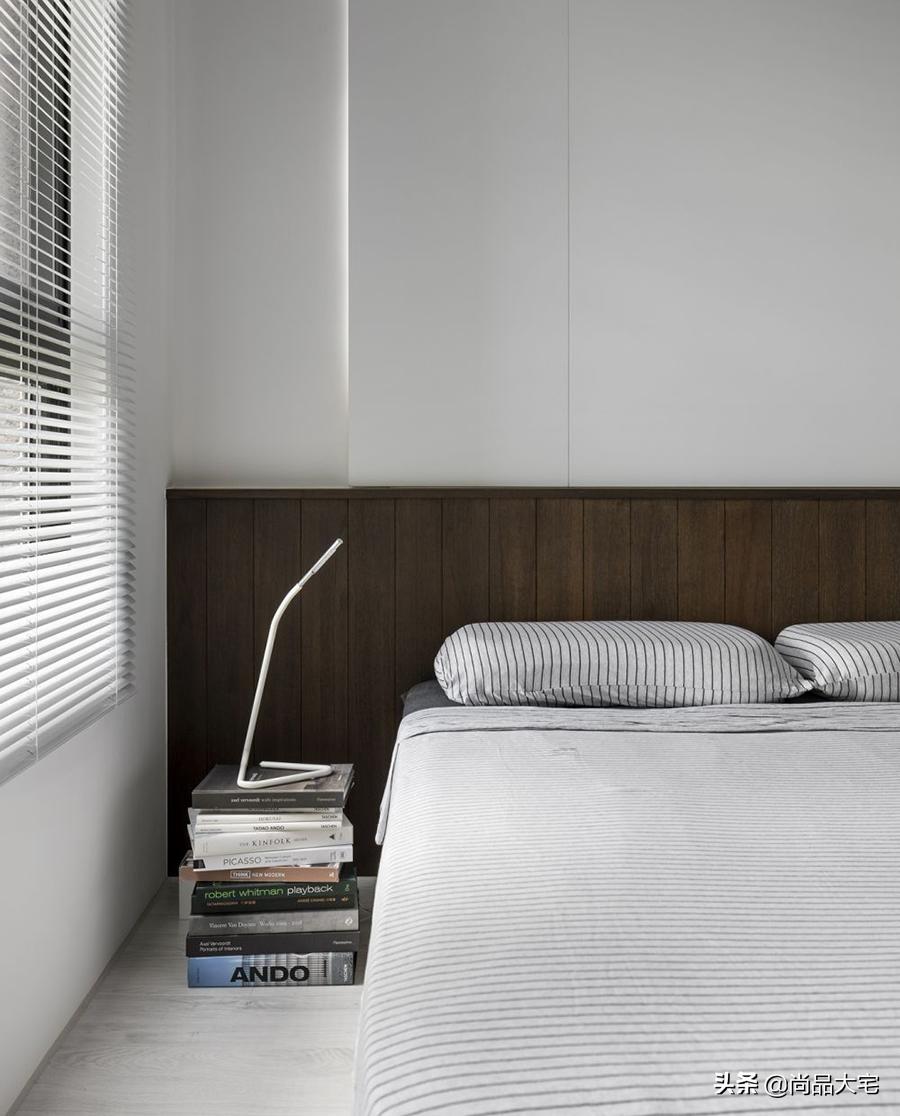 卧室不放床头柜怎么布置,卧室没有床头柜用什么代替