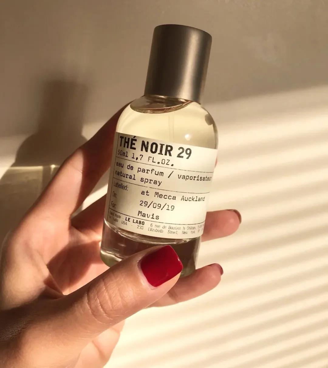 谈恋爱该不该收男生的礼物,谈恋爱该不该送男朋友礼物