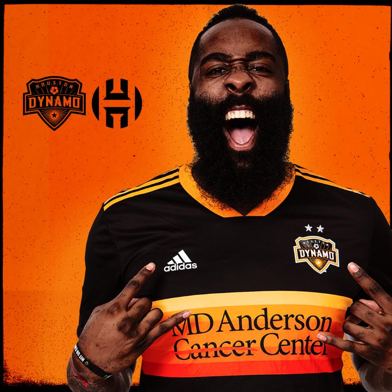 真爱！哈登变休城足球队股东，詹皇投资利物浦大赚，库里想买黑豹