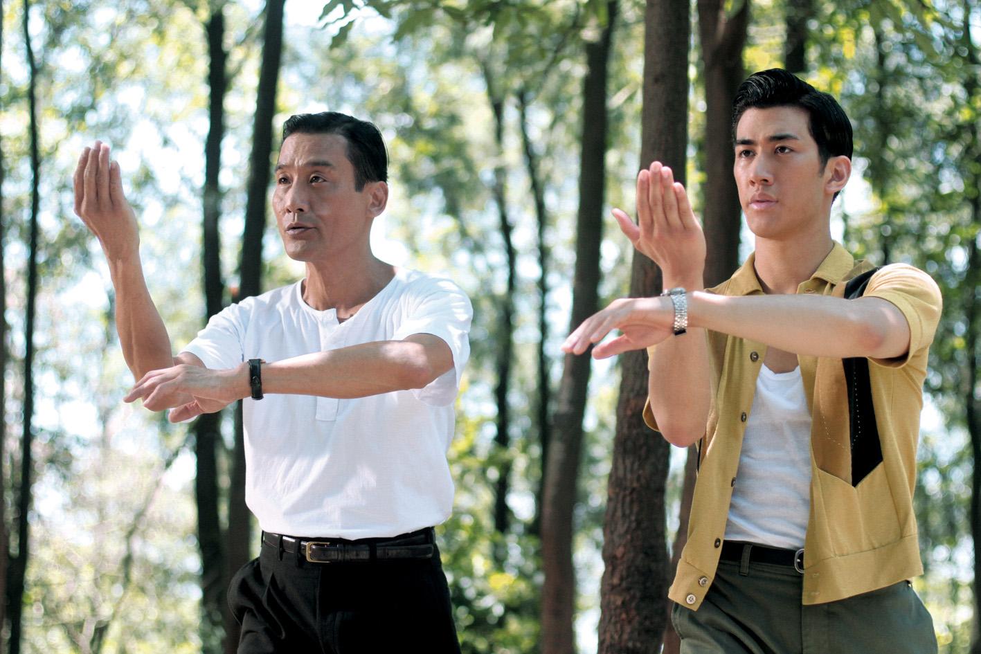 李治廷腹肌锻炼,李治廷花样健身