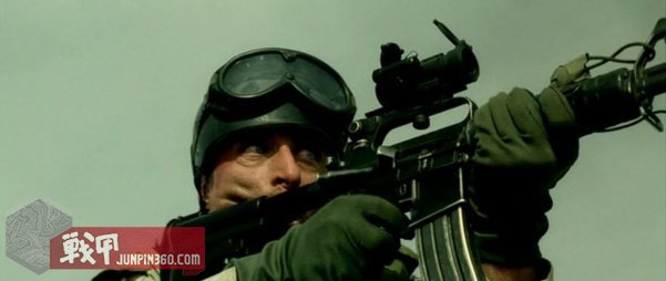 美国黑鹰战机坠落视频,黑鹰坠落最震撼视频