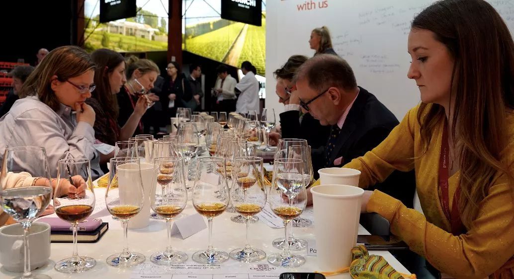 中国骄傲总结,马爹利轩尼诗人头马都是白兰地吗